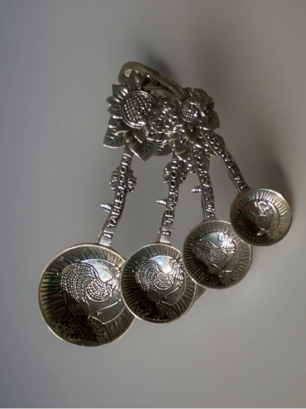 Vintage Silver Tone Rooster Measuring Spoon Set of 4